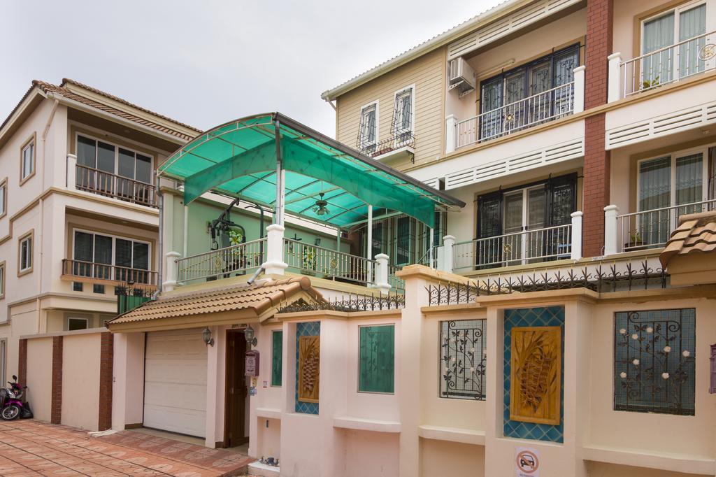Nowhere Villa Mars Паттайя Экстерьер фото